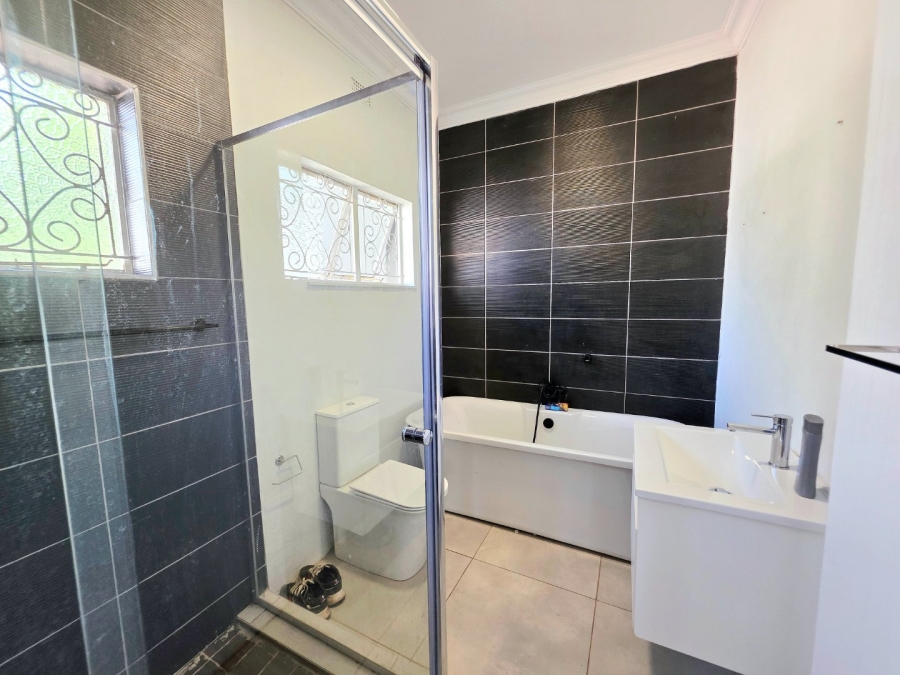 4 Bedroom Property for Sale in Noordhoek Free State